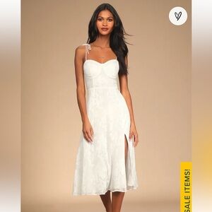 NWT Lulu’s Lovliest Looks White Midi Dress - XS